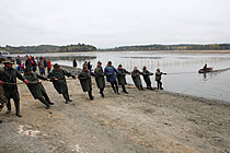 Výlov rybníka Žár 28. října 2011, Foto: Lubor Mrázek