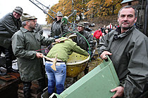 Výlov rybníka Žár 28. října 2011, Foto: Lubor Mrázek